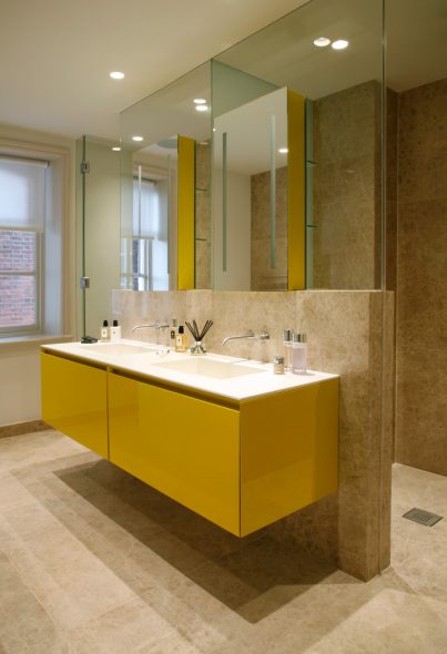 Meubles en plastique pour la salle de bain