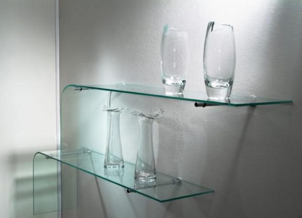 Étagères en verre