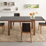 Exemple de table pliante pour la salle à manger