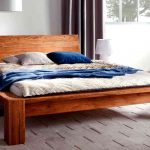 Lit en bois fait maison simple