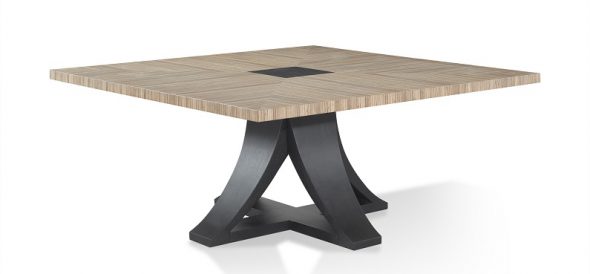 Table carrée pliante
