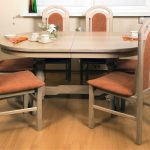 Table ovale pliante pour le coin repas