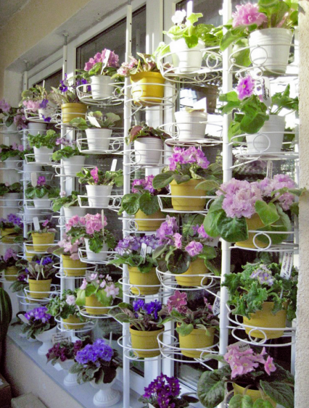 Entretoise avec composition florale