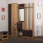 Cabinet pour un petit couloir