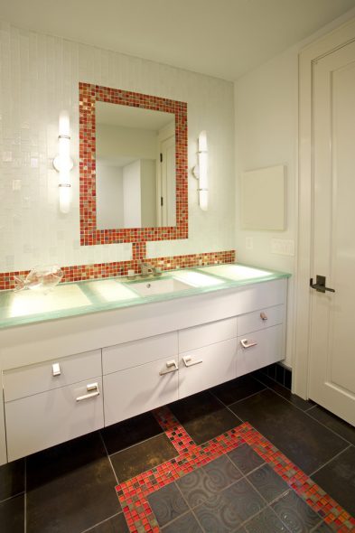 Verre de salle de bain