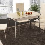 Table en verre transformant