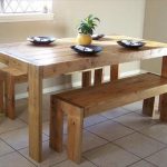 Table de cuisine élégante
