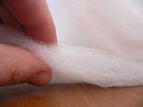 Épaisseur, densité et structure du rembourrage en polyester