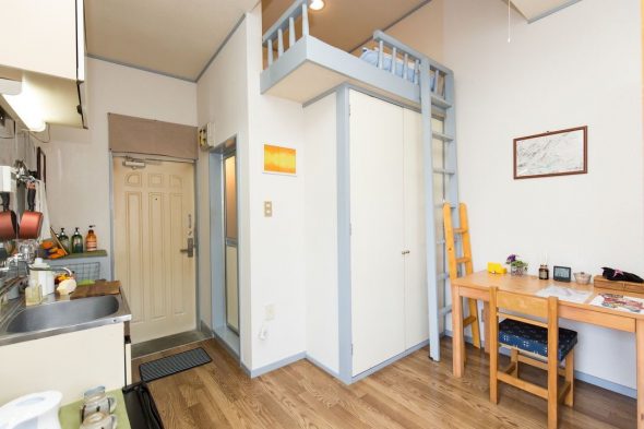 Lit mezzanine double