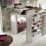 Transformateur de meubles à deux étages à l'intérieur