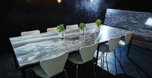 Table de conférence