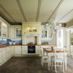 Set de cuisine classique couleur lait