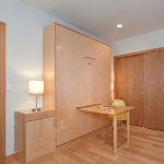 Le transformateur de meubles est multifonctionnel et confortable.