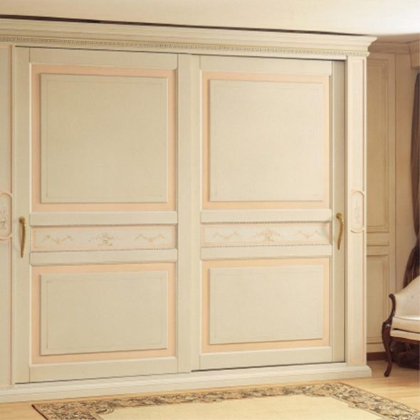 Cabinet sous bois teinté