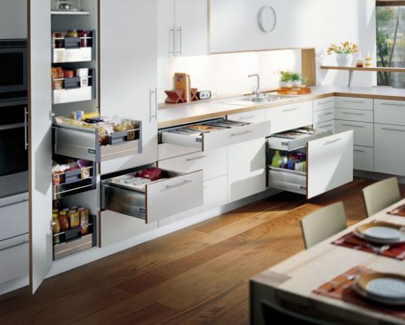 Systèmes coulissants pour meubles de cuisine