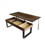 Table de transformation pour la cuisine avec des boîtes sous une couverture