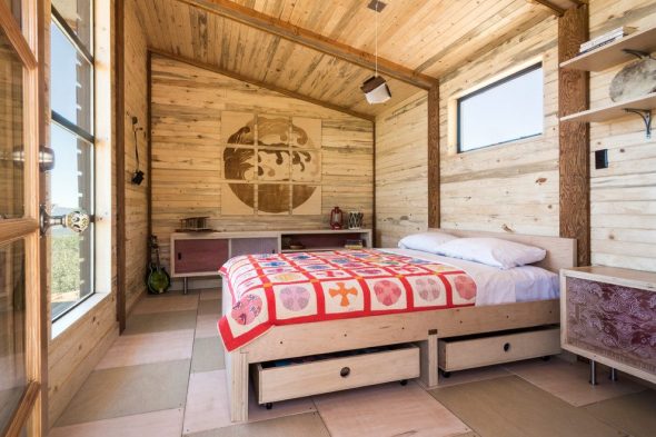 Boîtes pour décorer le lit