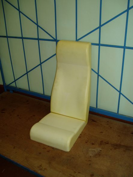 Pièce en mousse solide