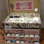 Commode en carton pour de beaux accessoires
