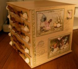 Belle petite commode