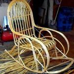 Fauteuil berçant en osier