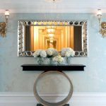 Console inhabituelle avec un miroir