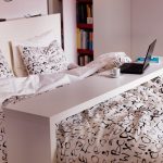 Console portable dans la chambre