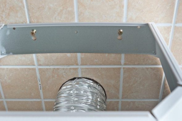 Hotte au mur