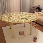 Photo de table en contreplaqué fait maison