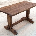 Mesa de madera para regalar.