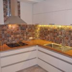 Tapa de madera para cocina moderna.