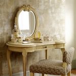 Table de dames vintage à l'intérieur
