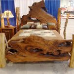 Arbre sauvage pour le dos d'un lit fait maison