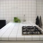 Carreaux de cuisine de comptoir blanc parfait