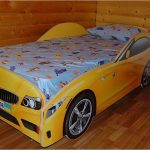 Lit de voiture fait maison