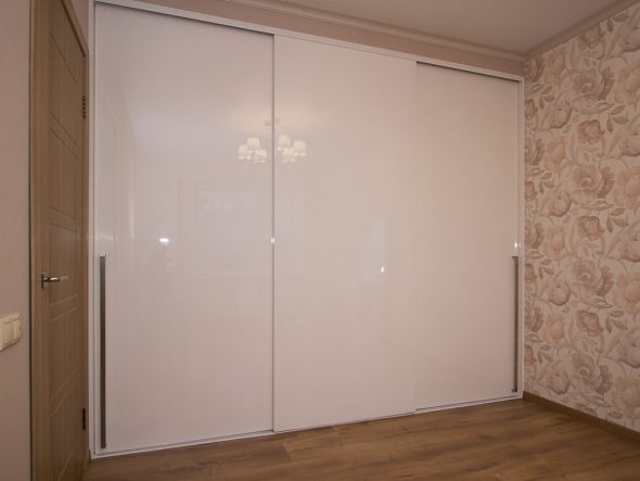 Armoire murale