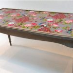 Décoré avec de la peinture, dessus de table à manger