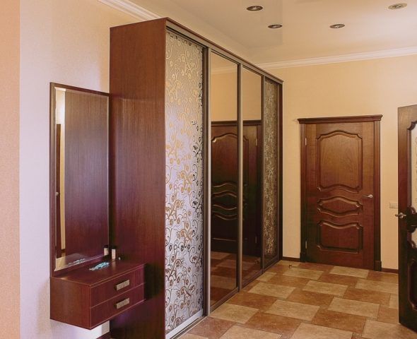 Armoire haute