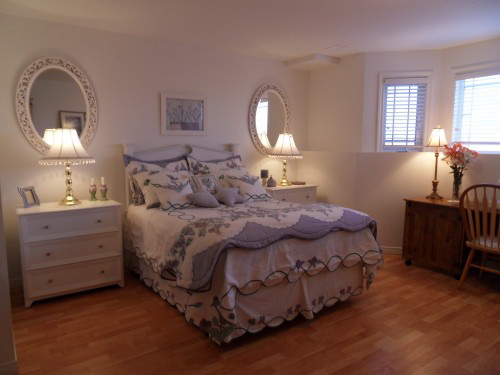 Miroir sur la coiffeuse