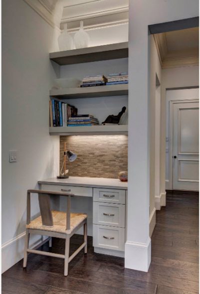 Étagères décoratives pour les livres