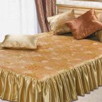 Housse en satin pour un lit double