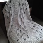 Couverture blanche pour enfants avec un beau motif