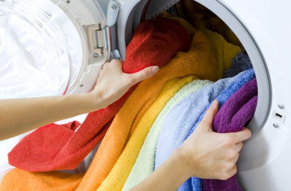 Le poids du linge doit être surveillé.