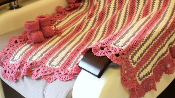 Plaid rayé tricoté pour enfants