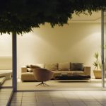 Canapé dans le salon avec leurs propres mains