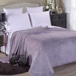 Couverture polaire douce lilas