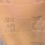 Petite couverture à motifs simples pour un enfant