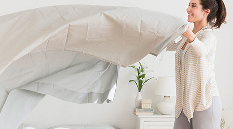 Vous pouvez habiller une housse de couette rapidement