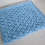 Couverture pour bébé bleu magnifique motif ajouré en pur coton