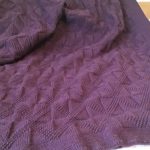 Plaid avec un motif intéressant, fait à la main